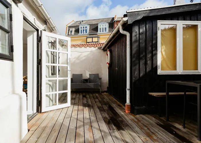 The Soulful Town House In The Heart Of פאבורג